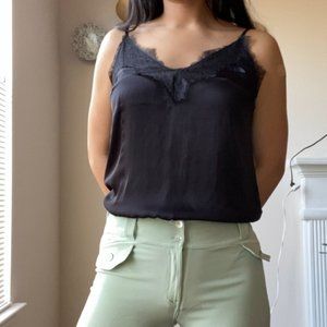 BLACK LACE CAMI TANK TOP